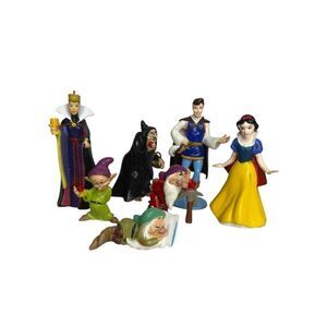 Disney Store Snow White Dwarfs PVC Figurines Set of 7 Cake Topper Toys